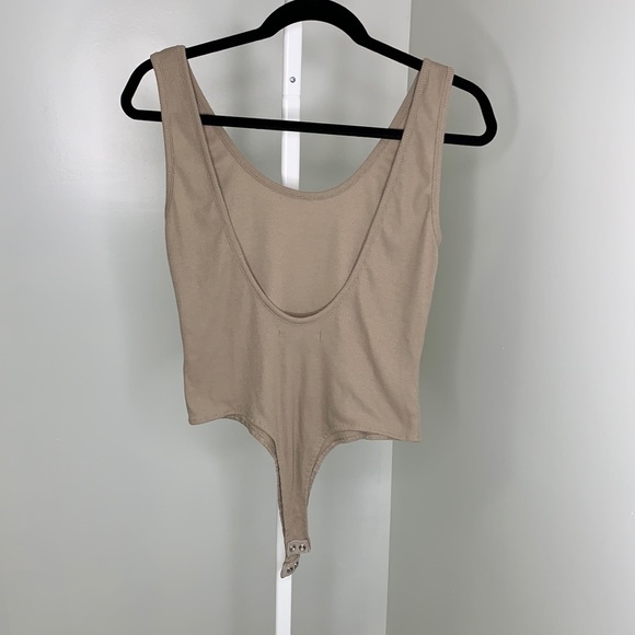 Urban Planet Tan Low Back Ribbed Tank Bodysuit - Picture 4 of 6
